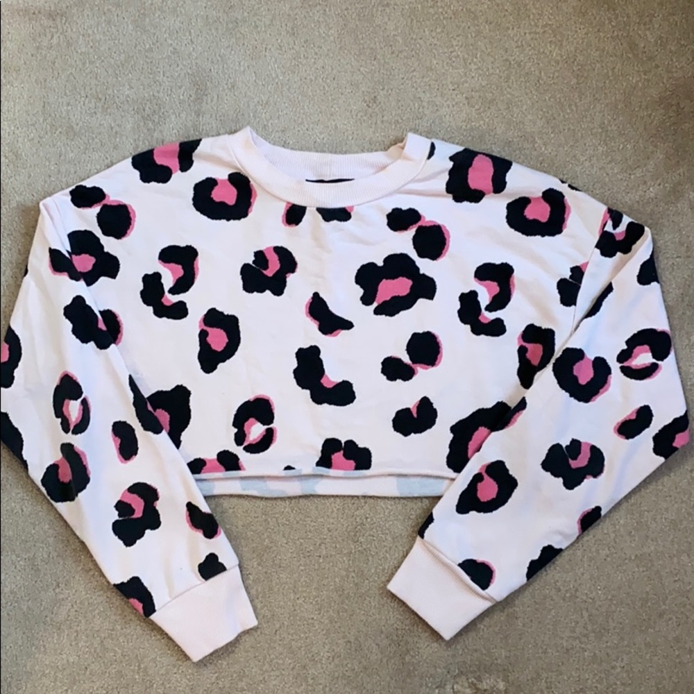 Forever 21 Cropped Cheetah Long Sleeve